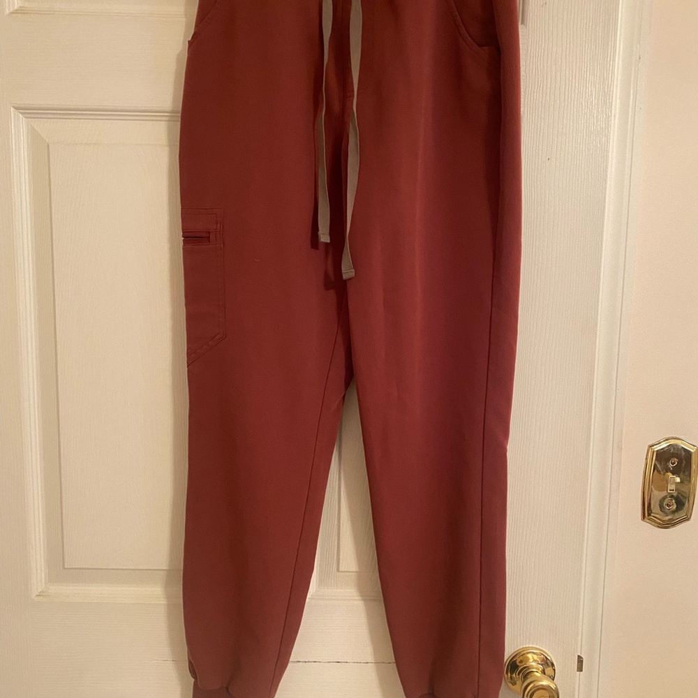 Figs dark cherry high waisted joggers - size small